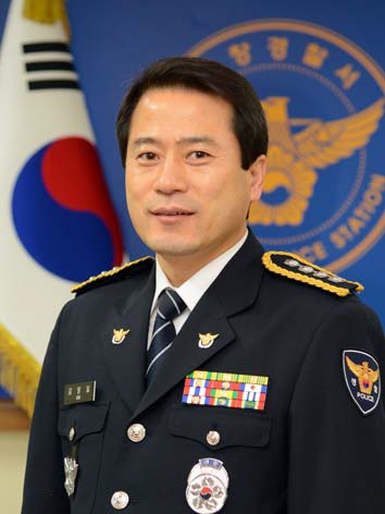 30일 경찰청에서 발표한 경무관 승진 임용 예정자에 따르면 김영일 부산지방경찰청 경무과장이 경무관으로 승진됐다(사진: 부산지방경찰청 제공).