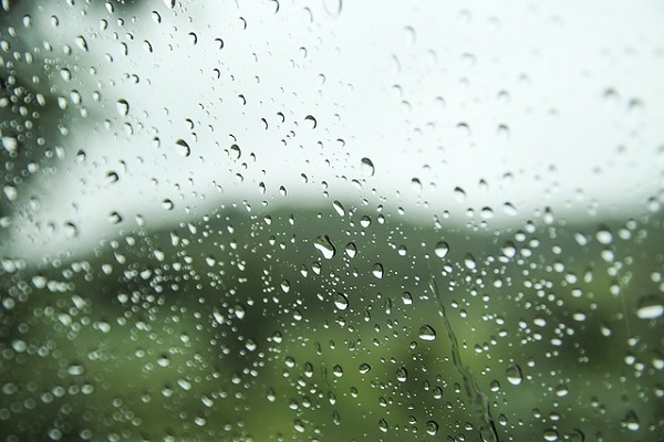 내일(29일)은 전국이 대체로 흐린 가운데 제주도·강원영동·경북동해안 등 일부 지역에는 목요일인 30일까지 빗방울이 떨어지겠다(사진: Pixabay 무료 이미지).