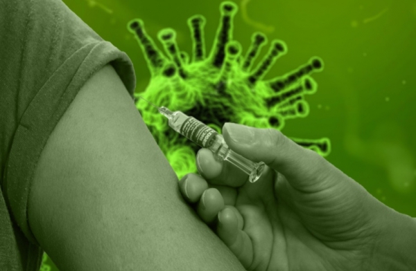 지난 26일부터 아스트라제네카 백신이 접종이 시작되면서 접종 후 이상 증세를 호소하는 사람들이 늘어나고 있다. 이에 코로나19 백신에 대한 불안감은 더욱 커지고 있다(사진: pixabay 무료 이미지).