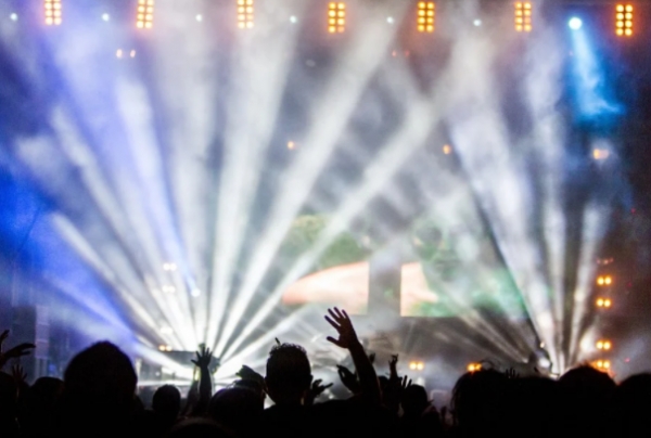 코로나로 어려운 시기를 지나고 있는 대중음악계가 콘서트 금지 조치로 더 심한 고통을 당하고 있다(사진: pixabay 무료 이미지).
