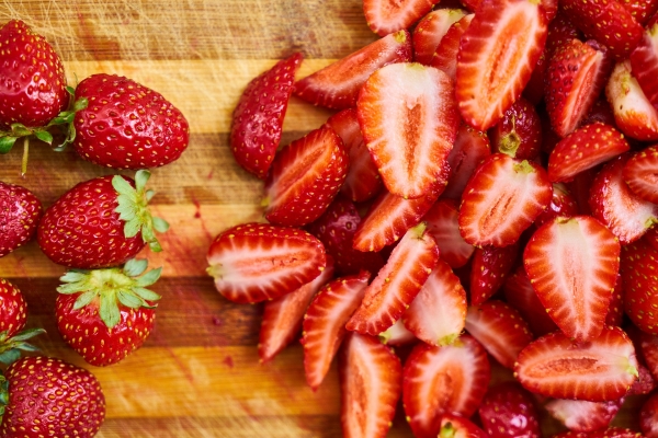 제철을 맞이해 많은 사람들이 찾는 딸기의 가격이 고공행진을 하면서 ‘금딸기’로 불리고 있다(사진: pixabay 무료 이미지).